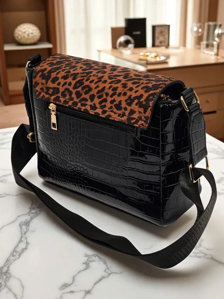 Athena Nero - stylowa torebka damska lakierowana z panterką