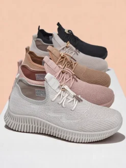 Aurelia Beige Royalfashion – Beżowe tenisówki damskie tkanina sznurowane