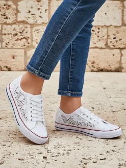 Aurelia Bianco - Ażurowe białe trampki Royalfashion z tkaniny, rozmiar 40