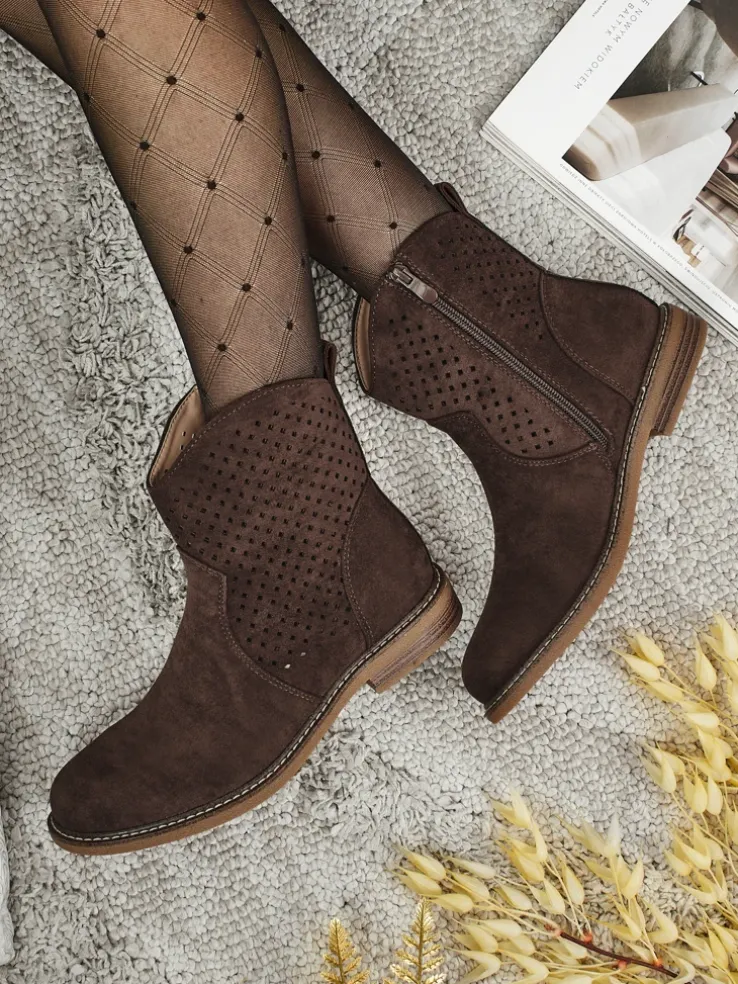 Ażurowe botki eko zamszowe z naturalną wkładką Nolani