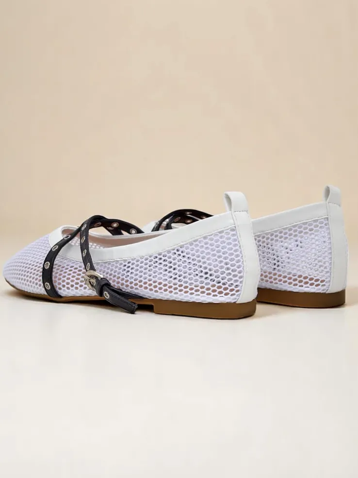 Baleriny Royalfashion Calista Bianca – siateczkowe białe buty damskie z czarnymi paskami
