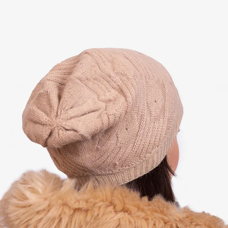 Beżowa ciepła damska dwuwarstwowa czapka - Akcesoria