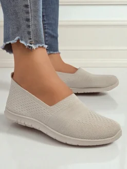 Beżowe damskie slip-ony Callista – lekkie buty tkaninowe na płaskiej podeszwie