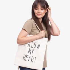 Biała materiałowa torba z napisem - Akcesoria