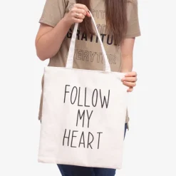 Biała materiałowa torba z napisem - Akcesoria