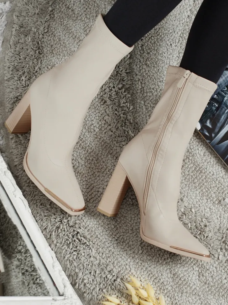 Botki damskie eko skórzane na słupku Morvella