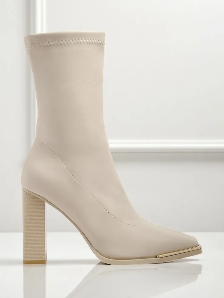 Botki damskie eko skórzane na słupku Morvella