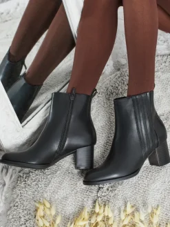 Botki damskie eko skórzane na słupku Nerelle