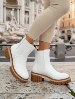 Botki na słupku z eko nubuku Amber Walk