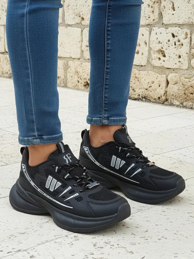 Buty sportowe damskie Royalfashion Hypatia czarne na płaskim obcasie 5 cm