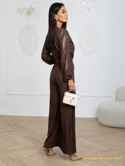 Błyszczący kombinezon damski z kopertowym dekoltem Milla