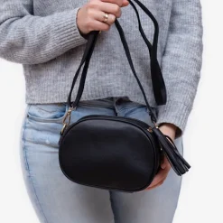 Czarna damska torebka z pikowaniem - Akcesoria