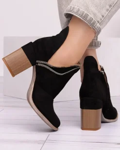 Czarne damskie ocieplane botki na słupku Mukis - Obuwie