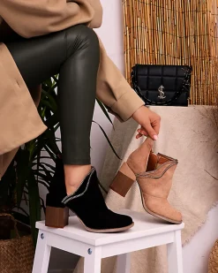 Czarne damskie ocieplane botki na słupku Mukis - Obuwie