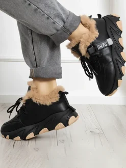 Czarne sportowe sneakersy damskie z futerkiem Nonua- Obuwie