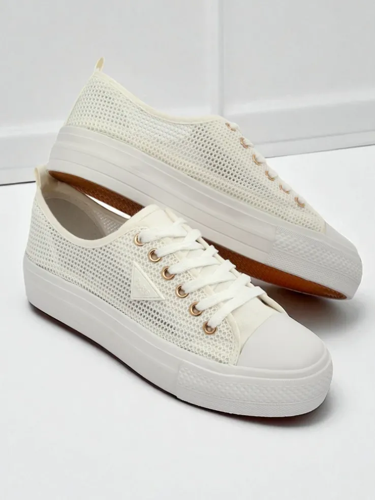 Damskie białe sneakersy Ariadne Mesh – przewiewne trampki na płaskiej podeszwie