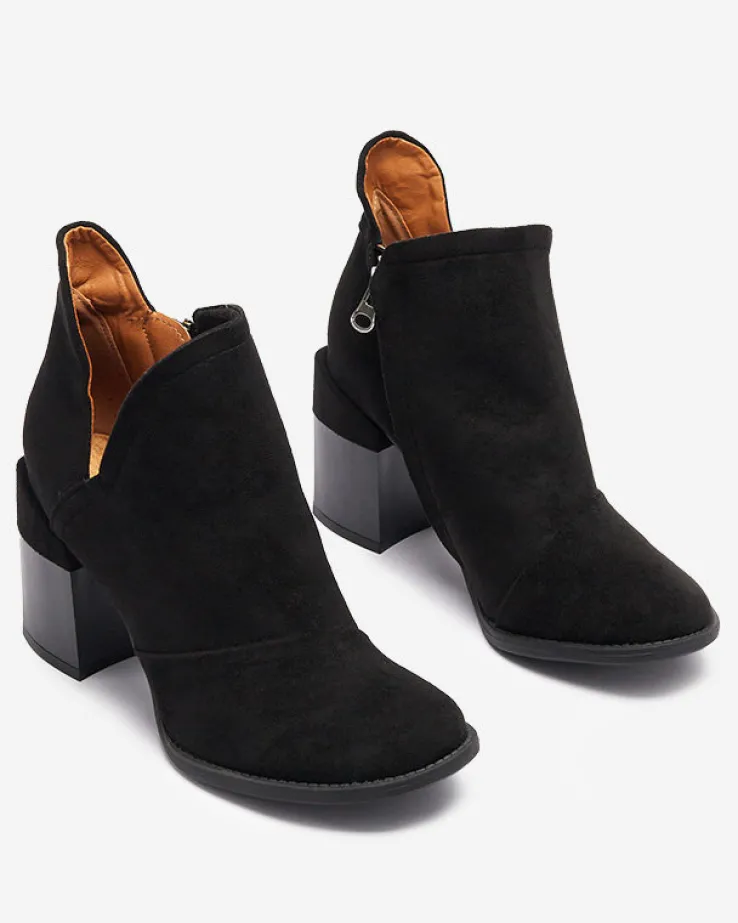 Damskie botki na słupku z wycięciami w kolorze czarnym Encura- Obuwie