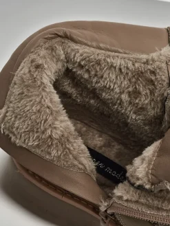 Damskie botki trapery Maestroe