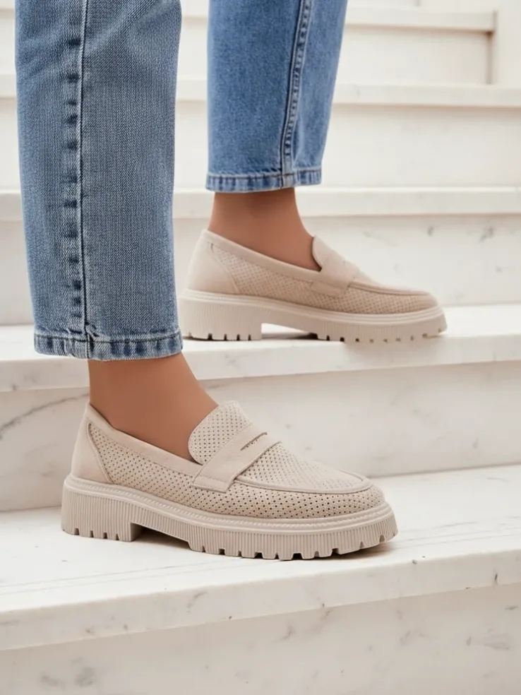 Damskie loafersy Callista beżowe, skóra ekologiczna, płaski obcas 4 cm