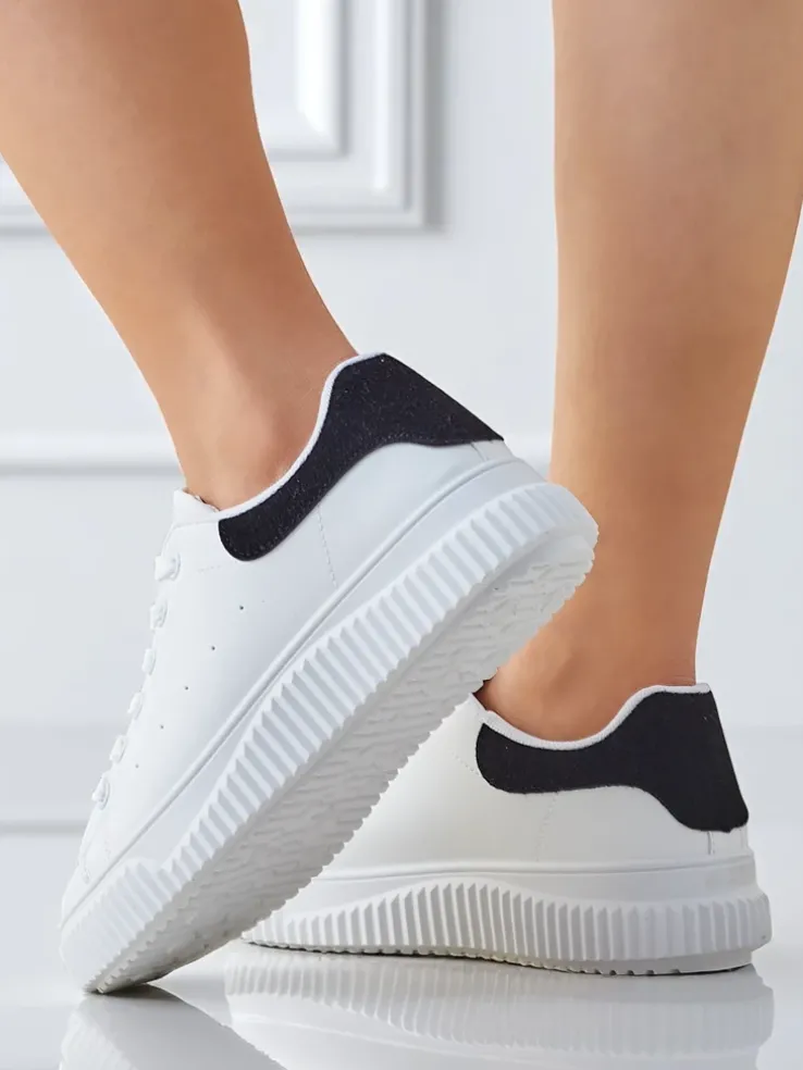 Damskie sneakersy Callista na platformie ze skóry ekologicznej białe-czarne