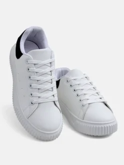 Damskie sneakersy Callista na platformie ze skóry ekologicznej białe-czarne