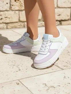 Damskie sneakersy Lycaste beżowe z ekologicznej skóry na płaskiej podeszwie