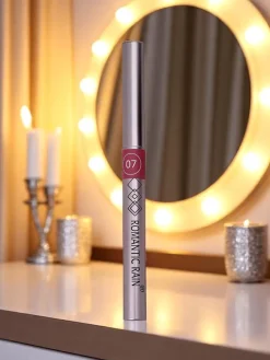 Kredka do ust w kolorze Beige Marshmallow