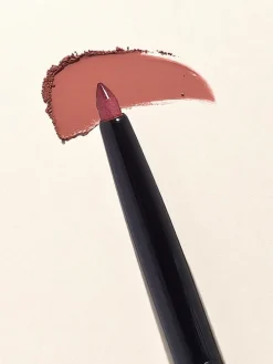 Kredka do ust w kolorze Diablotin Red