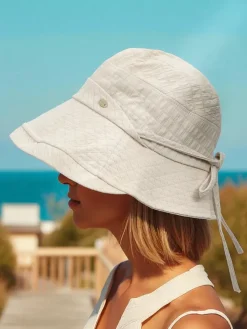 Kremowy kapelusz damski Aurelia – letni bucket hat z poliestru