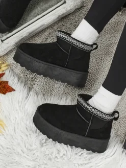 Krótkie buty a'la śniegowce damskie Nymeria