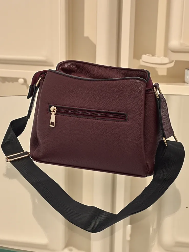 Mała damska torebka z eko skóry Novaria