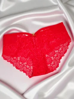 Majtki damskie typu figi z koronką i paseczkami