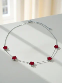 Naszyjnik Aurelia Clavis z masą perłową w złotej oprawie – stylowa elegancja