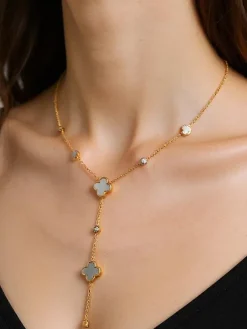 Naszyjnik Aurelia Lira Lariat z motywem koniczyny i masą perłową