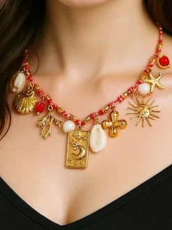 Naszyjnik pozłacany Calista Charmella z zawieszkami z żywicy