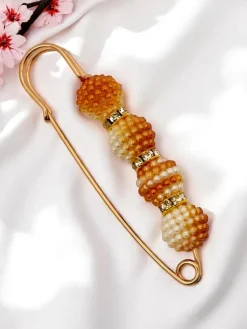 Ozdobna broszka damska z perełkami Four Pearls