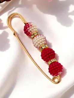 Ozdobna broszka damska z perełkami Four Pearls