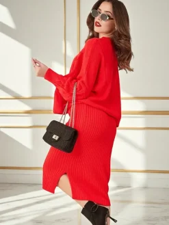 Royalfashion Akrylowy pleciony komplet damski ze swetrem i spódnicą Warm&Fuzzy