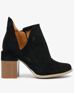 Royalfashion Ażurowe botki na słupku w kolorze czarnym Revivela