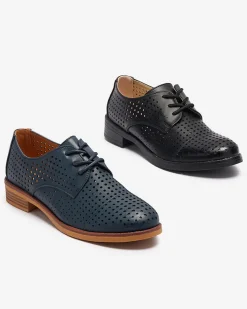 Royalfashion Ażurowe czarne damskie eko skórzane półbuty Azedvo