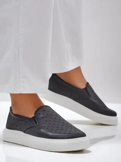 Royalfashion Ażurowe damskie półbuty slip on Emayla
