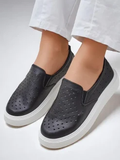 Royalfashion Ażurowe damskie półbuty slip on Emayla