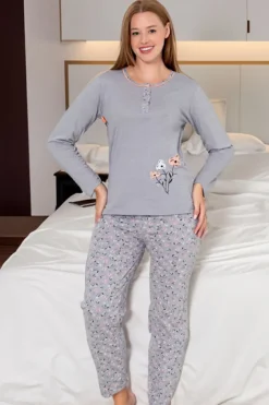 Royalfashion Bawełniana piżama damska ze spodniami w kwiaty