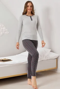 Royalfashion Bawełniana piżama damska ze spodniami w serduszka