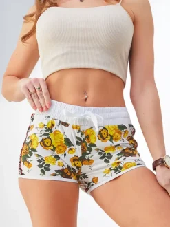 Royalfashion Bawełniane krótkie spodenki damskie w wiosenne kwiaty