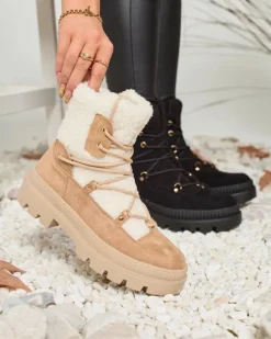 Royalfashion Beżowe botki damskie typu trapery z kożuszkiem Getatsa