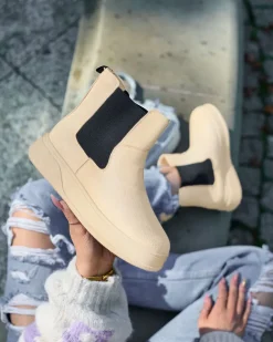 Royalfashion Beżowe damskie botki a'la śniegowce Uteris