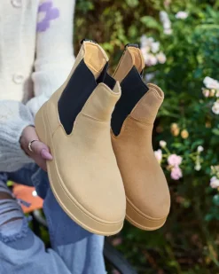 Royalfashion Beżowe damskie botki a'la śniegowce Uteris