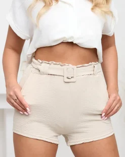 Royalfashion Beżowe damskie krótkie spodenki z kieszeniami