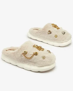 Royalfashion Beżowe damskie futrzane kapcie z ozdobami Erserra